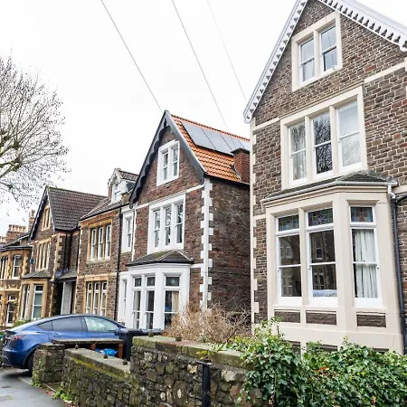 2-bed In Redland, - Work-ready Lejlighed Bristol
