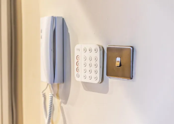 2-bed In Redland, - Work-ready Bristol