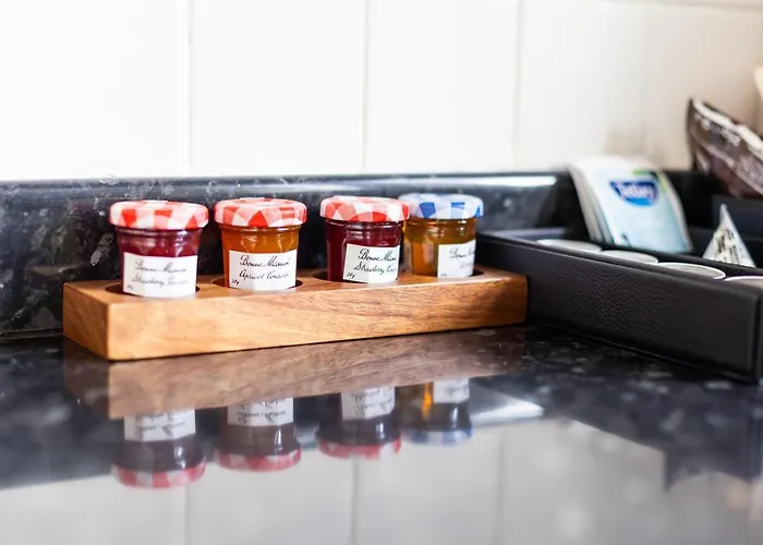 Lejlighed 2-bed In Redland, - Work-ready