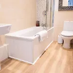 公寓 2-bed In Redland, - Work-ready *
