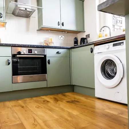 2-bed In Redland, - Work-ready * Bristol