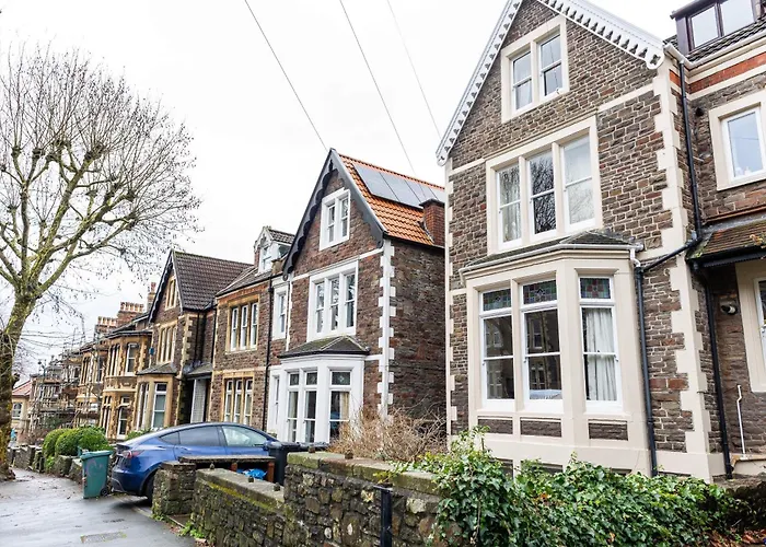 2-bed In Redland, - Work-ready