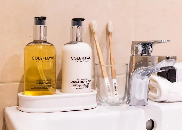 아파트 2-bed In Redland, - Work-ready *