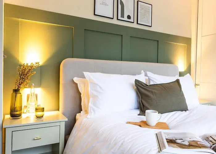 2-bed In Redland, - Work-ready *