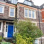 2-bed In Redland, - Work-ready ブリストル