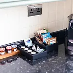 2-bed In Redland, - Work-ready