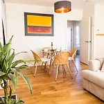 アパート 2-bed In Redland, - Work-ready