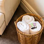 アパート 2-bed In Redland, - Work-ready *