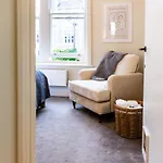 2-bed In Redland, - Work-ready